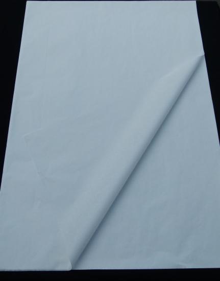 Balící papír sulfát- bílý 75x98 cm